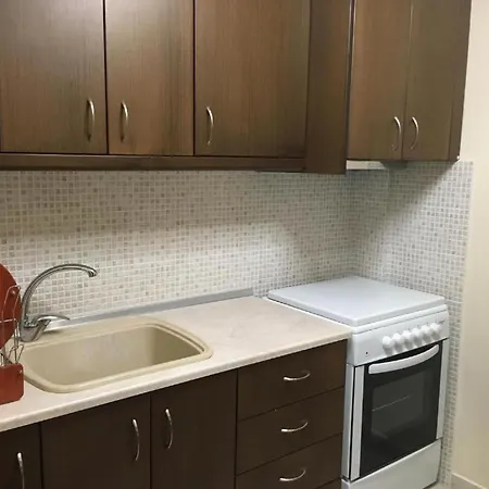 Aggelos בית הארחה 3*